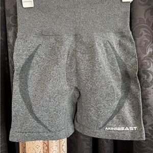Minibeast asset v3 shorts green size medium